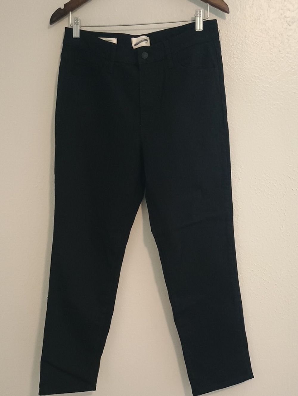 Universal Thread Black High-Rise Straight Leg Jeans new without Tags